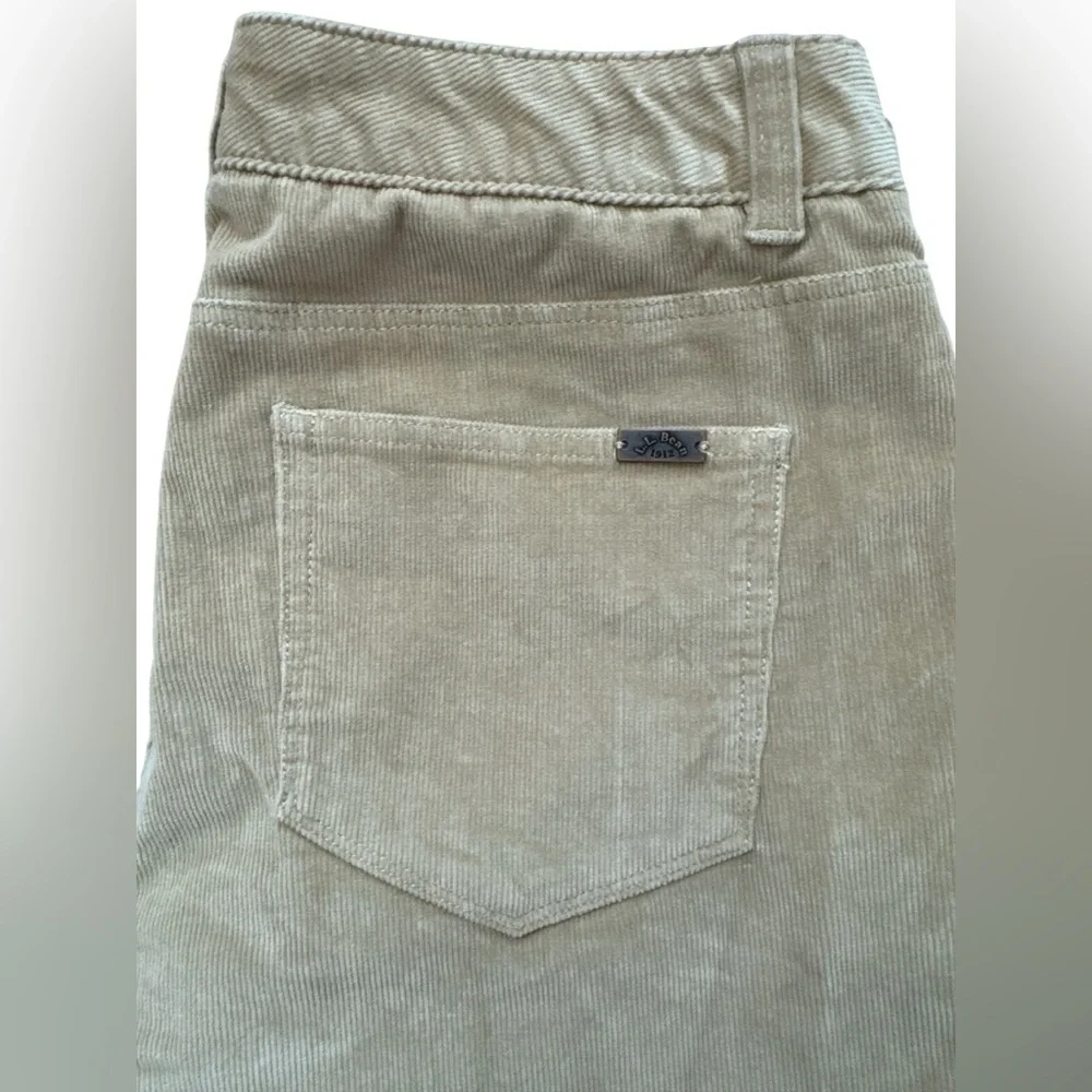 L.L. Bean Women’s Corduroy Pant’s Tan Color Size 10 PET Favorite Fit Casual - Picture 1 of 9
